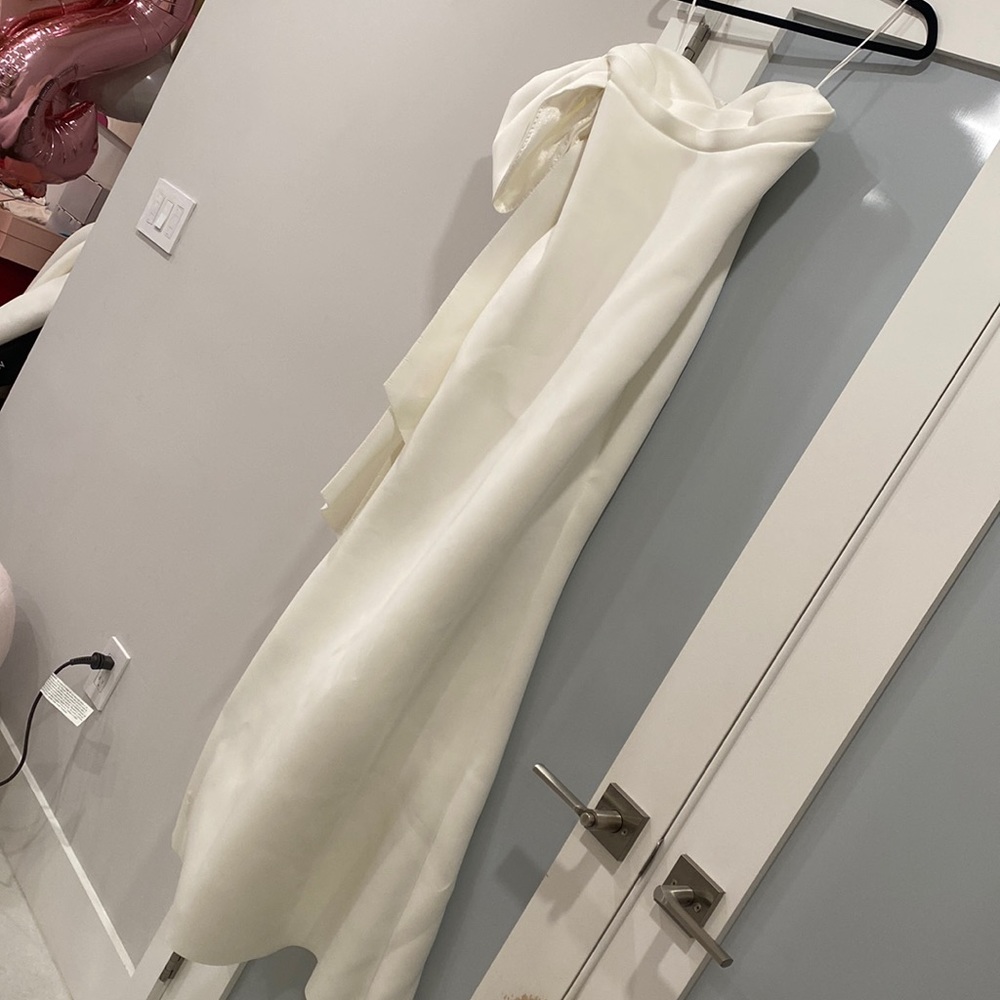 badgley mischka gown